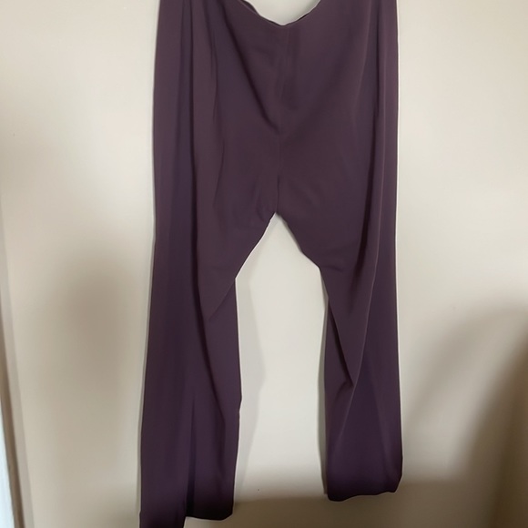 St. John Collection Eggplant Purple Pleated Trousers - Picture 6 of 6